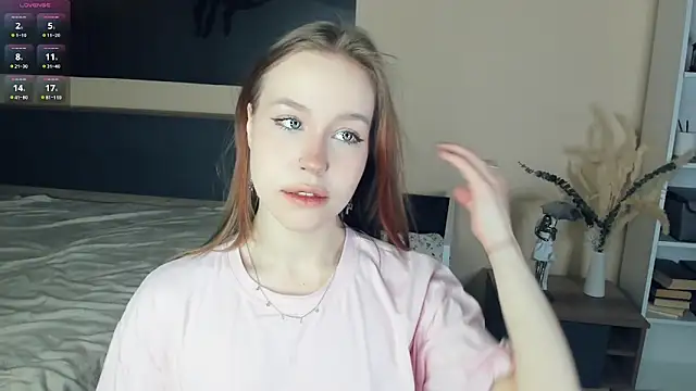 Snapshot of MaliaBourraine chatting on February 15, 2026, 7:09 am MaliaBourraine online show from February 15, 2026, 7:09 am