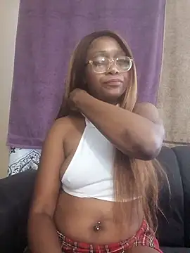 Snapshot of SexyCloe45 chatting on January 9, 2026, 6:42 am SexyCloe45 online show from January 9, 2026, 6:42 am