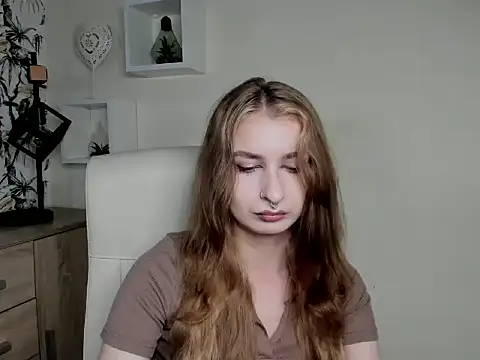 Snapshot of NinaBlond1 chatting on October 9, 2025, 5:52 am NinaBlond1 online show from October 9, 2025, 5:52 am