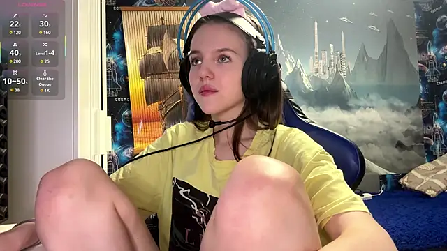 Elira Breeze online show from February 27, 2026, 5:46 pm