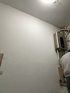 leeyoung  online show from February 28, 2026, 1:11 pm