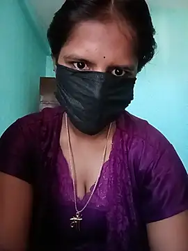Snapshot of soni_megwal chatting on July 5, 2026, 4:19 am soni megwal online show from July 5, 2026, 4:19 am