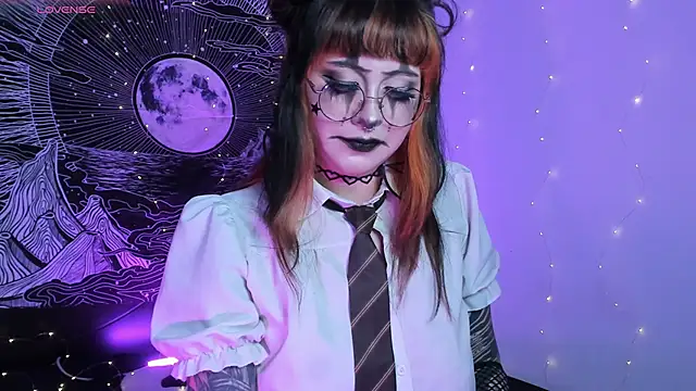 Hallucigenia  online show from October 15, 2025, 9:34 pm