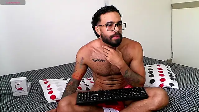 htrebor87 online show from April 7, 2026, 8:10 pm