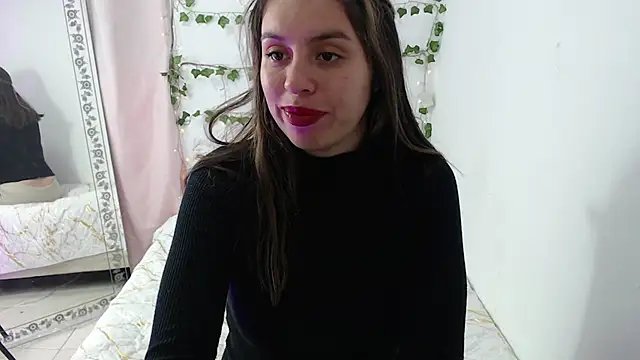Snapshot of kamillew chatting on October 6, 2025, 9:10 am kamillew online show from October 6, 2025, 9:10 am