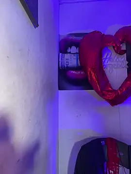 becca wilsson online show from February 15, 2026, 1:32 pm