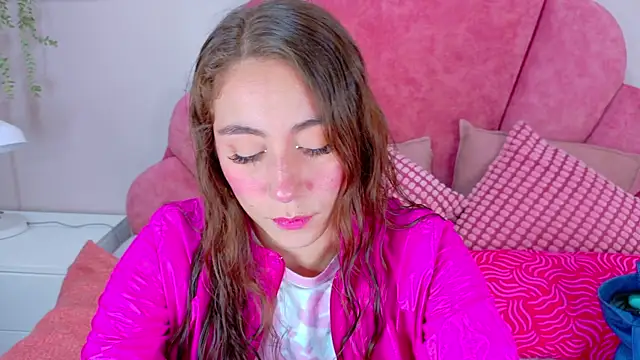 MyApril   online show from December 1, 2025, 11:44 am