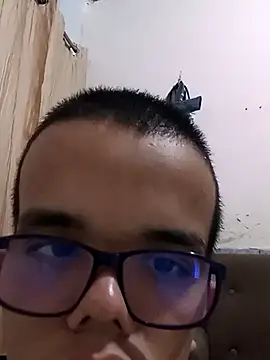 Serginho545677s online show from January 18, 2026, 4:43 pm