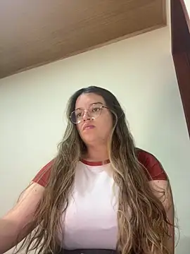 Aphrill online show from September 26, 2025, 10:49 pm