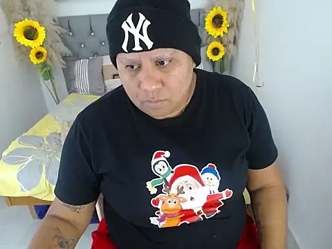 hotlesby valery online show from November 8, 2025, 12:09 pm