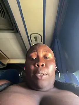 CarolinaGomez  online show from April 20, 2026, 4:41 pm