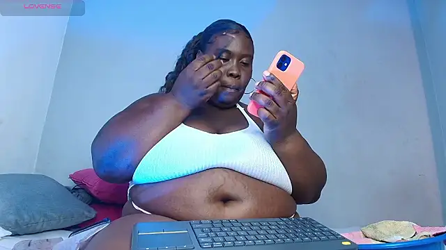 CarolinaGomez  online show from January 16, 2026, 8:02 pm