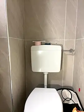 fioralba online show from October 10, 2025, 8:20 pm