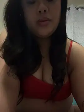 Snapshot of kiaradanielaxx chatting on February 18, 2026, 7:17 am kiaradanielaxx online show from February 18, 2026, 7:17 am