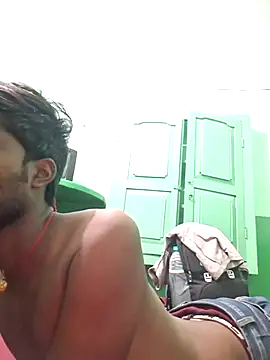 kkshan0923 online show from October 9, 2025, 9:32 am