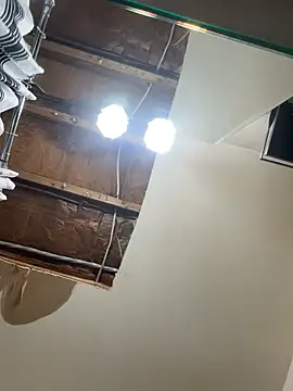 loverofbigitems2 online show from March 4, 2026, 7:54 pm