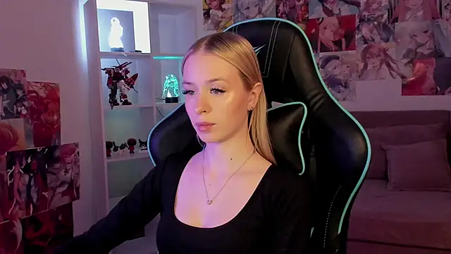 MiaGraces online show from November 10, 2025, 5:29 pm