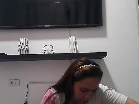 Snapshot of Amarrahlyn chatting on July 19, 2026, 10:12 am Amarrahlyn online show from July 19, 2026, 10:12 am