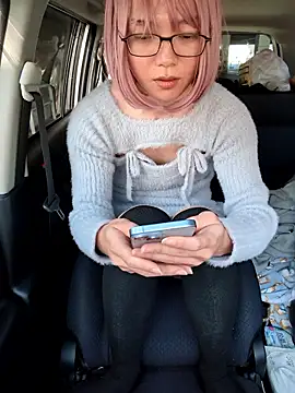 takusaki223 online show from November 23, 2025, 2:54 am