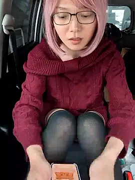 takusaki223 online show from December 21, 2025, 5:20 am