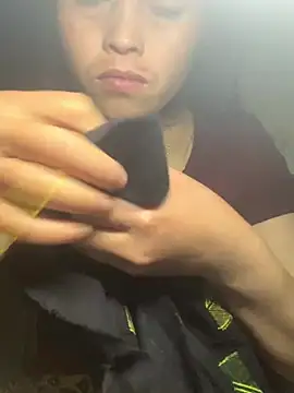 Halyy xx online show from March 22, 2026, 1:23 pm