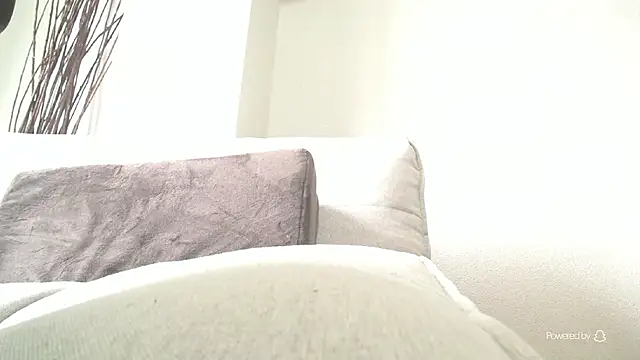 momo chamu online show from September 20, 2025, 1:54 am