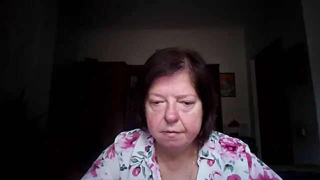 Violet Pulse online show from November 11, 2025, 8:42 am