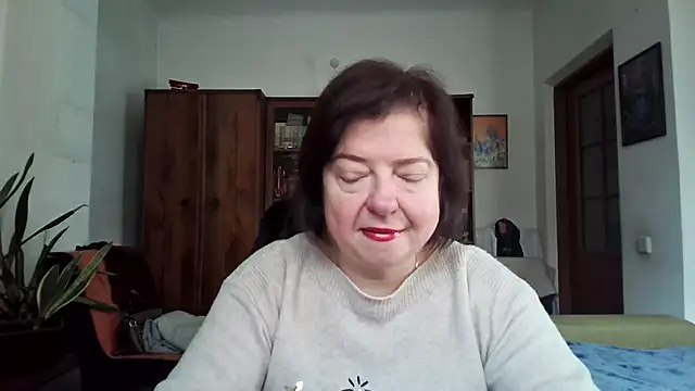 Violet Pulse online show from December 22, 2025, 9:31 am