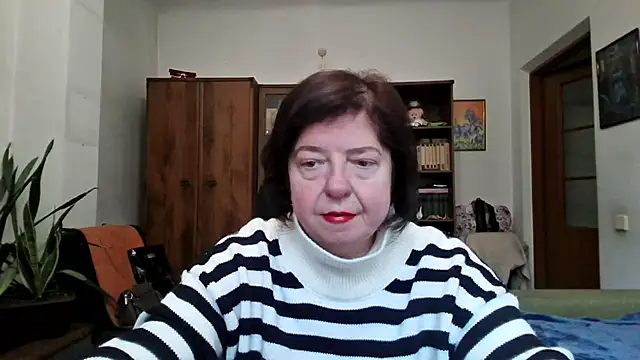 Violet Pulse online show from February 5, 2026, 12:12 pm