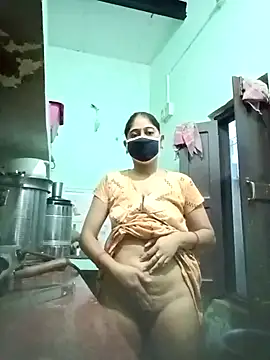 Cute-Charvii online show from May 5, 2026, 12:13 am