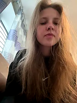 Snapshot of Niksa99x chatting on November 6, 2025, 9:02 am Niksa99x online show from November 6, 2025, 9:02 am