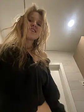 Snapshot of Niksa99x chatting on October 22, 2025, 8:58 am Niksa99x online show from October 22, 2025, 8:58 am