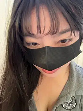 AZ37866 online show from April 13, 2026, 4:38 am