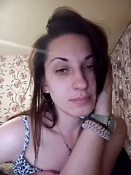 RitaLovvee online show from October 13, 2025, 6:31 pm