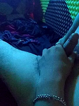 Snapshot of kaykhenhhhh chatting on November 1, 2025, 7:30 pm kaykhenhhhh online show from November 1, 2025, 7:30 pm