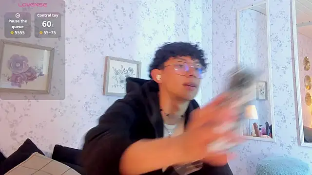 liam twiink online show from March 21, 2026, 7:18 pm