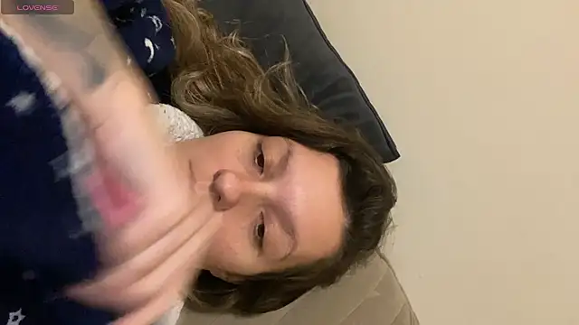 peterpancp online show from October 3, 2025, 2:37 am