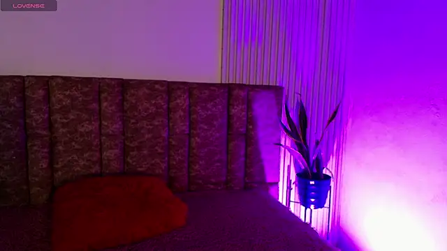 Missdionne curly online show from January 13, 2026, 11:14 am