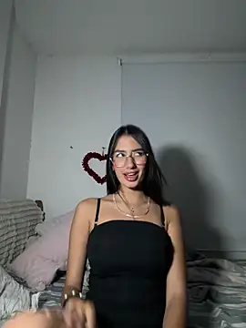 Julieta Duque online show from March 29, 2026, 4:03 am