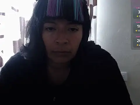 Acelinrose online show from May 27, 2026, 2:35 pm