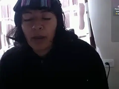 Acelinrose online show from April 14, 2026, 12:54 pm