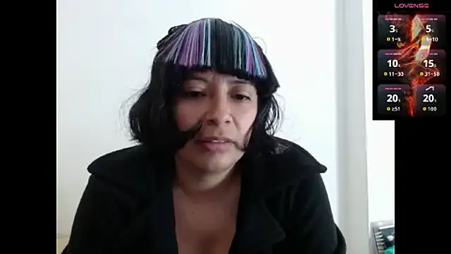 Acelinrose online show from October 22, 2025, 9:57 pm