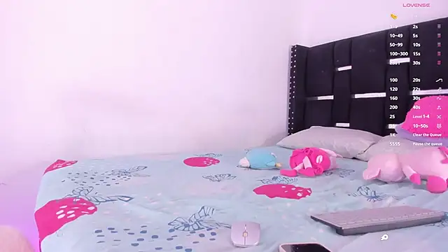 Snapshot of DAYANNAVELEZ chatting on February 24, 2026, 10:54 pm DAYANNAVELEZ online show from February 24, 2026, 10:54 pm