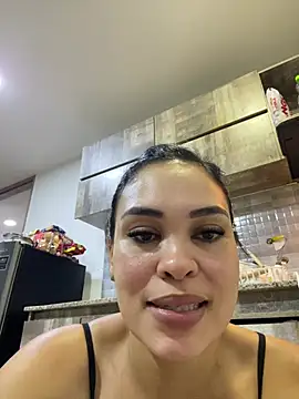 Snapshot of FOX_LATINA chatting on June 26, 2026, 5:46 am FOX LATINA online show from June 26, 2026, 5:46 am