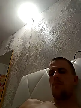 Snapshot of Adidas7217 chatting on December 1, 2025, 3:18 am Adidas7217 online show from December 1, 2025, 3:18 am