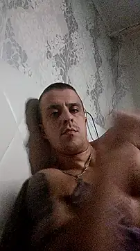 Snapshot of Adidas7217 chatting on January 6, 2026, 10:14 pm Adidas7217 online show from January 6, 2026, 10:14 pm