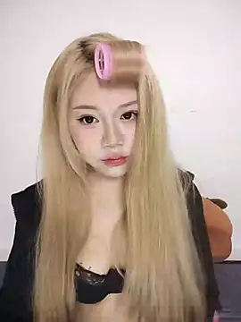 Snapshot of -Bianca- chatting on February 2, 2026, 2:49 pm -Bianca- online show from February 2, 2026, 2:49 pm