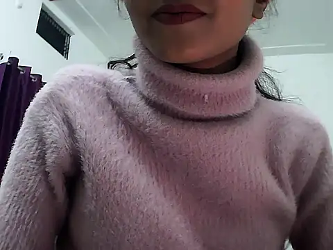 Snapshot of Hottie-rani chatting on November 28, 2025, 5:24 pm Hottie-rani online show from November 28, 2025, 5:24 pm