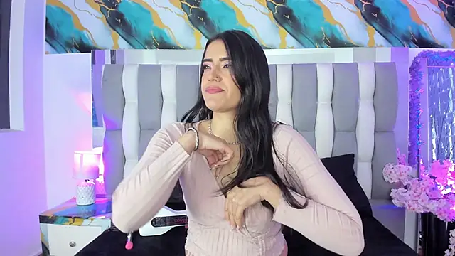 IsaDiiaz online show from February 18, 2026, 5:16 am