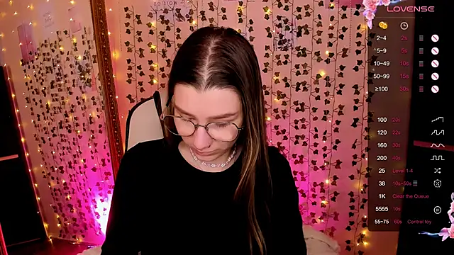 LinaBlossom  online show from February 28, 2026, 8:03 am